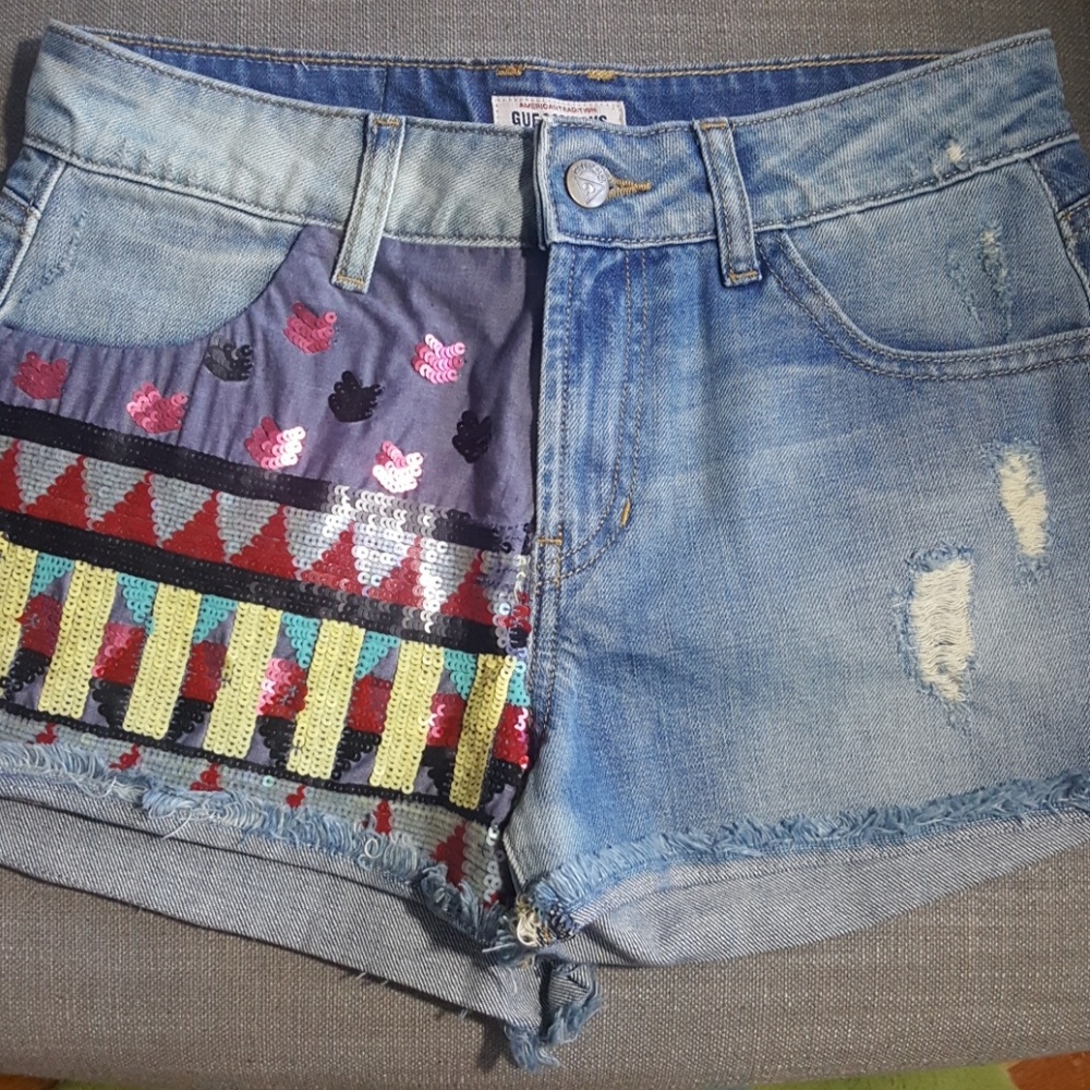 High-waist india sequin short